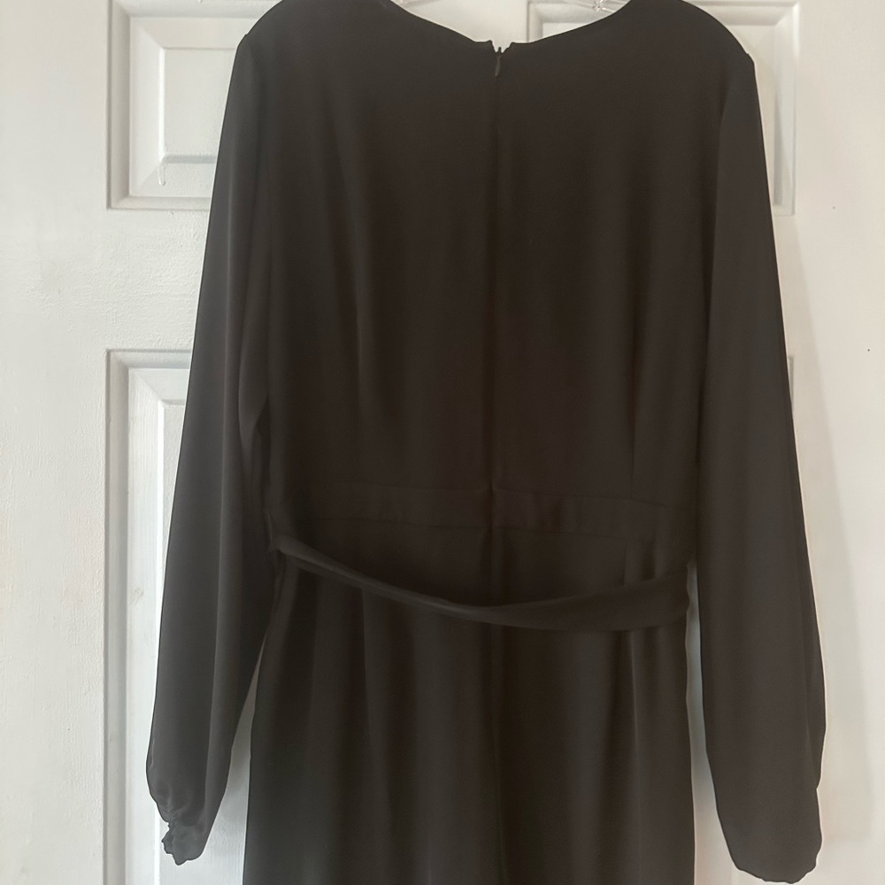 LOFT Black Long-Sleeve V-Neck Jumpsuit with Tie Waist. Size 12. - Picture 15 of 16